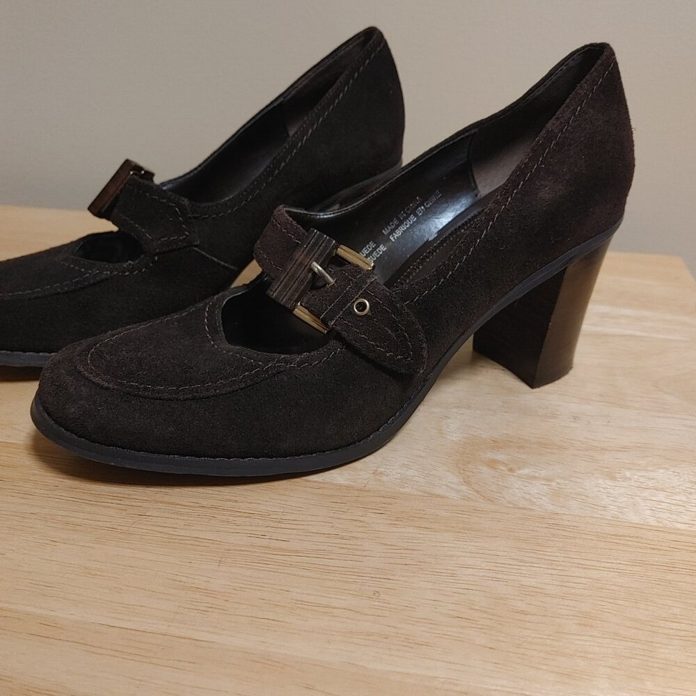 Womens Sz 7M Brown Suede Dress Shoes Block Heel